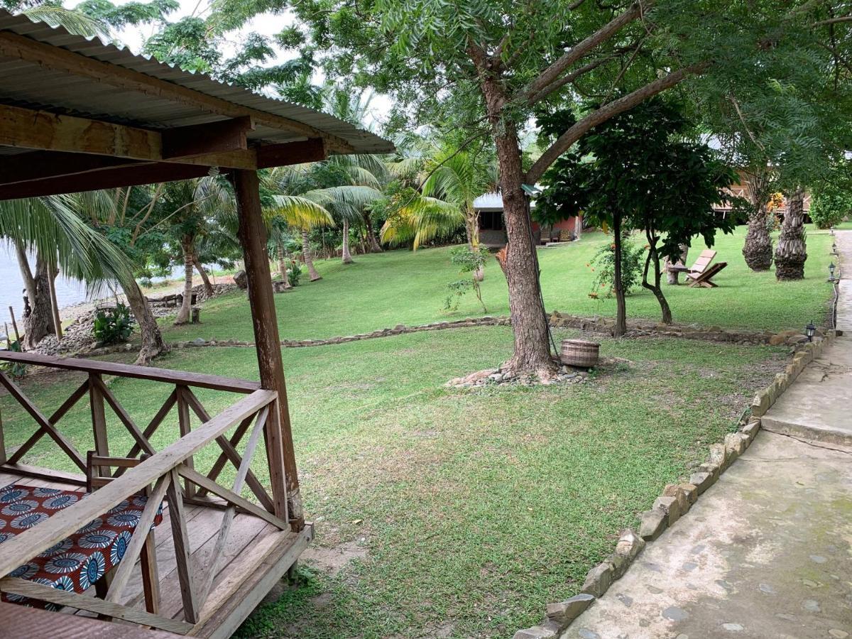 Cocoa Village Guesthouse Obo  ภายนอก รูปภาพ